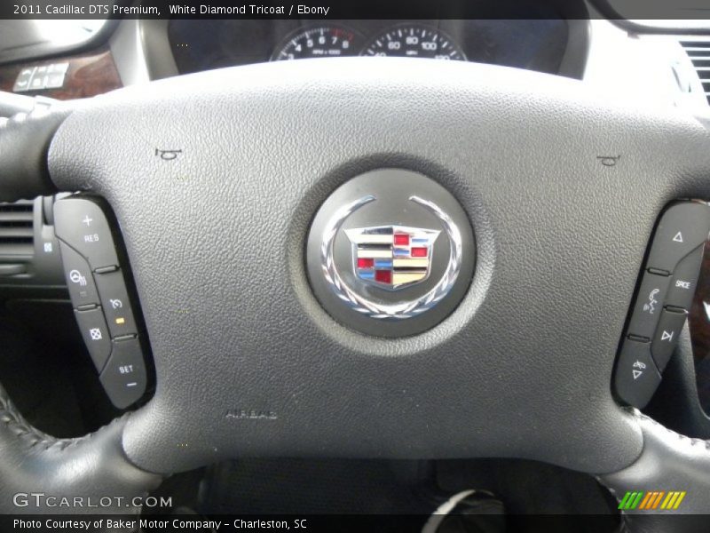 White Diamond Tricoat / Ebony 2011 Cadillac DTS Premium