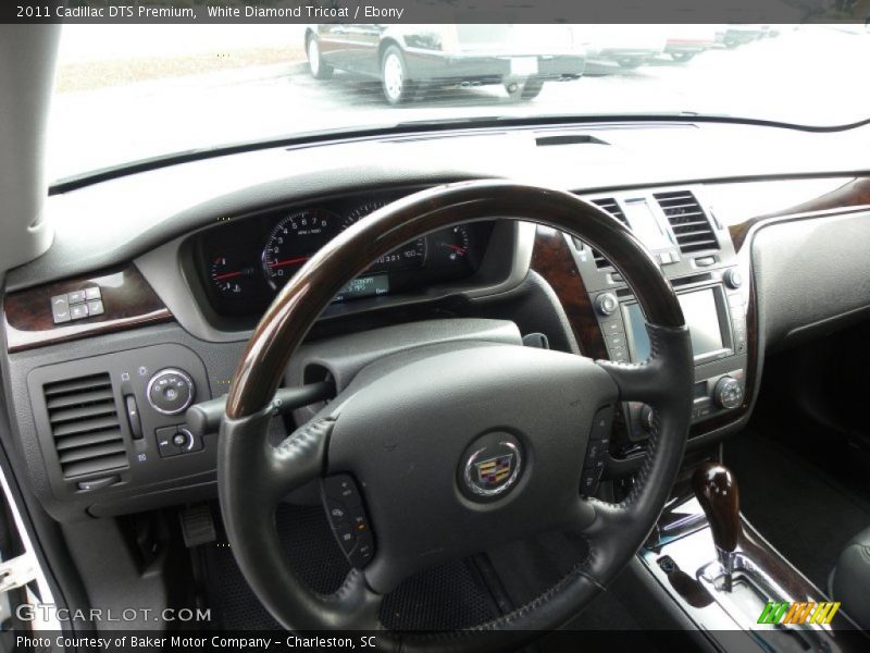 White Diamond Tricoat / Ebony 2011 Cadillac DTS Premium