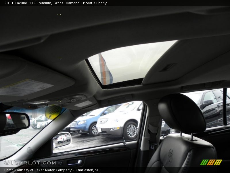 White Diamond Tricoat / Ebony 2011 Cadillac DTS Premium