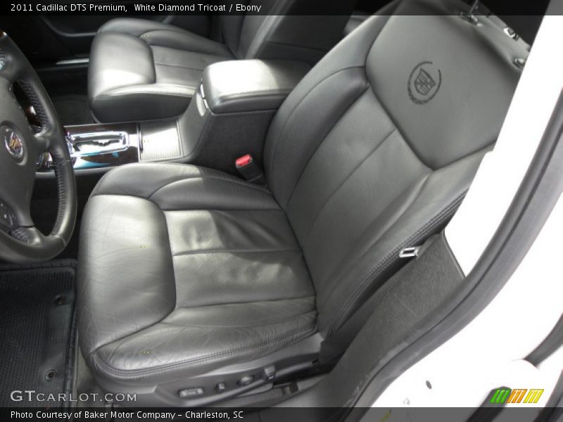 White Diamond Tricoat / Ebony 2011 Cadillac DTS Premium