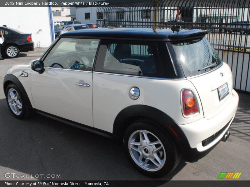Pepper White / Black/Grey 2009 Mini Cooper S Hardtop