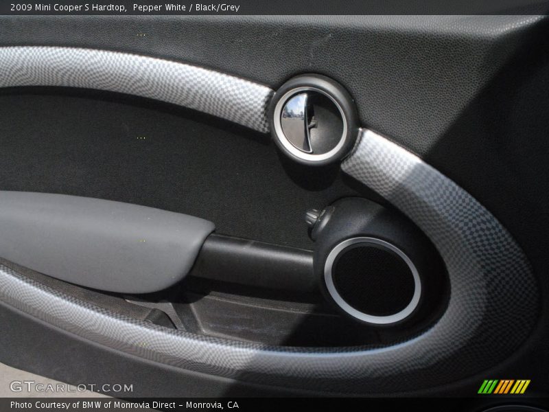 Pepper White / Black/Grey 2009 Mini Cooper S Hardtop