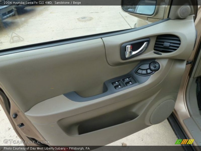 Door Panel of 2004 Santa Fe GLS 4WD