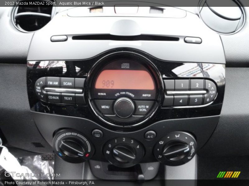 Controls of 2012 MAZDA2 Sport