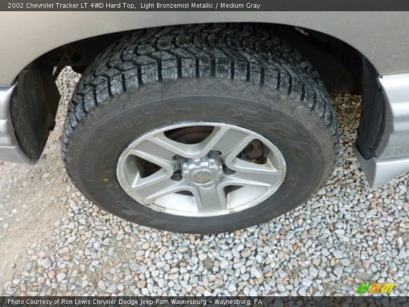 Light Bronzemist Metallic / Medium Gray 2002 Chevrolet Tracker LT 4WD Hard Top