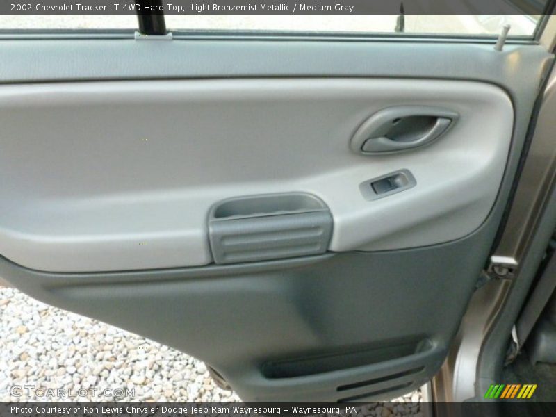 Light Bronzemist Metallic / Medium Gray 2002 Chevrolet Tracker LT 4WD Hard Top