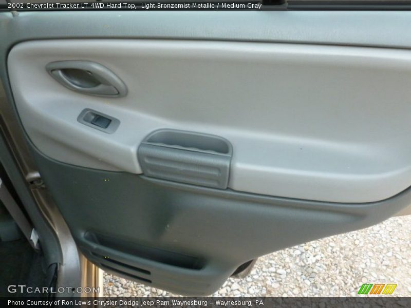 Light Bronzemist Metallic / Medium Gray 2002 Chevrolet Tracker LT 4WD Hard Top