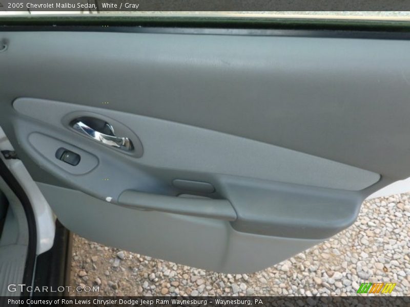White / Gray 2005 Chevrolet Malibu Sedan