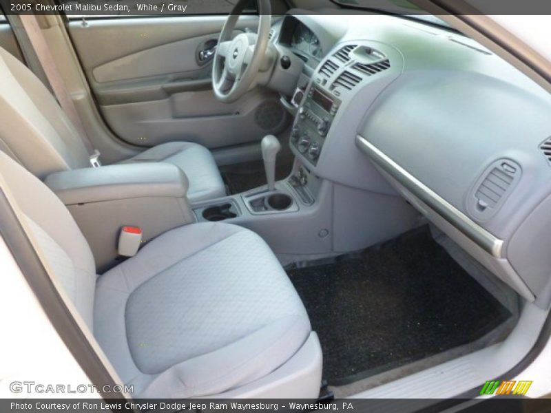 White / Gray 2005 Chevrolet Malibu Sedan