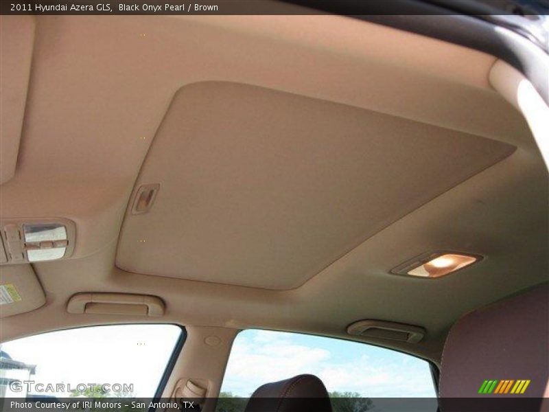 Sunroof of 2011 Azera GLS