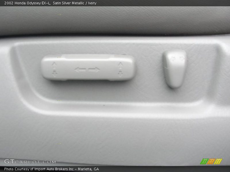 Satin Silver Metallic / Ivory 2002 Honda Odyssey EX-L