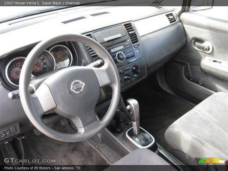 Super Black / Charcoal 2007 Nissan Versa S