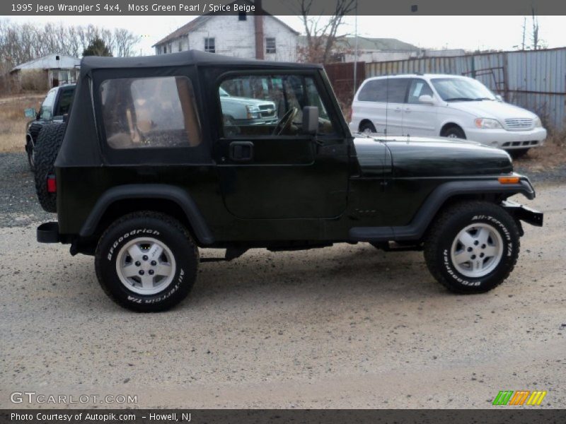 Moss Green Pearl / Spice Beige 1995 Jeep Wrangler S 4x4