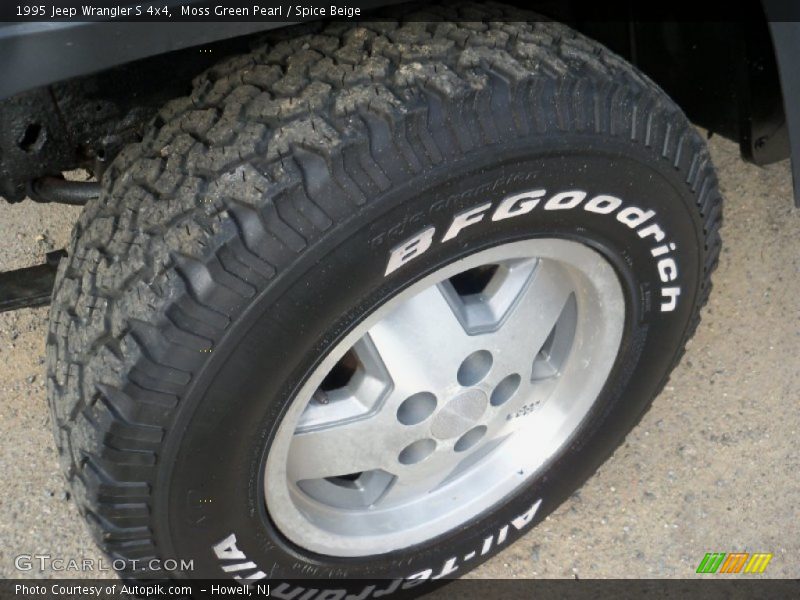 Moss Green Pearl / Spice Beige 1995 Jeep Wrangler S 4x4