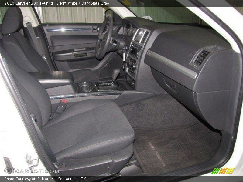 Bright White / Dark Slate Gray 2010 Chrysler 300 Touring