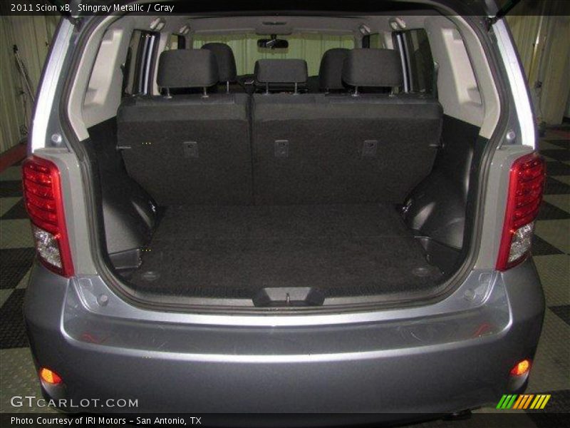 Stingray Metallic / Gray 2011 Scion xB