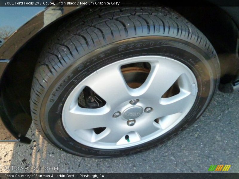 Pitch Black / Medium Graphite Grey 2001 Ford Focus ZX3 Coupe