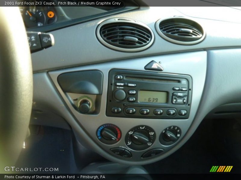 Pitch Black / Medium Graphite Grey 2001 Ford Focus ZX3 Coupe