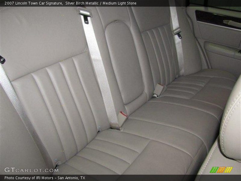 Silver Birch Metallic / Medium Light Stone 2007 Lincoln Town Car Signature