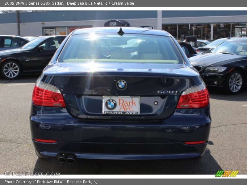 Deep Sea Blue Metallic / Cream Beige 2009 BMW 5 Series 528xi Sedan