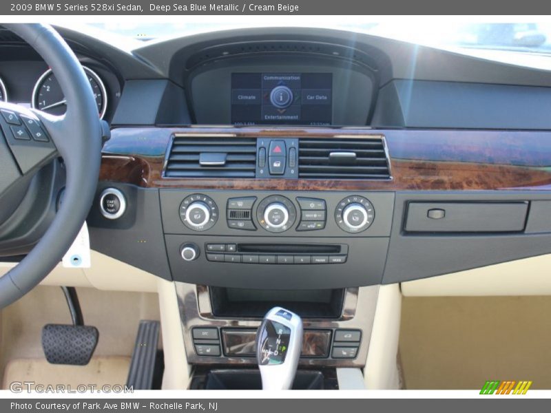 Deep Sea Blue Metallic / Cream Beige 2009 BMW 5 Series 528xi Sedan