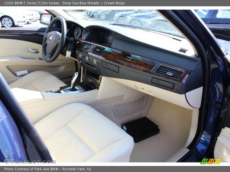Deep Sea Blue Metallic / Cream Beige 2009 BMW 5 Series 528xi Sedan