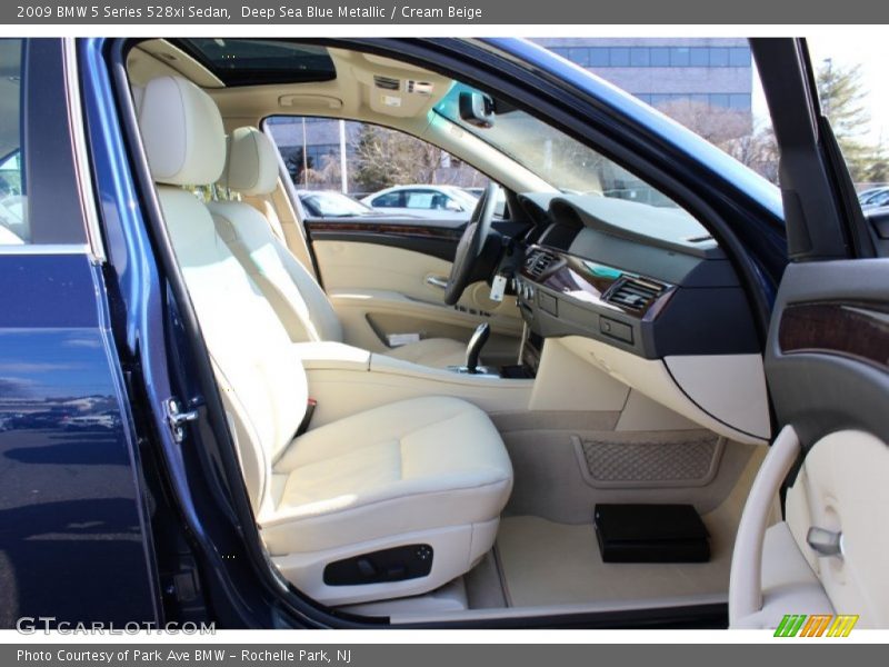 Deep Sea Blue Metallic / Cream Beige 2009 BMW 5 Series 528xi Sedan