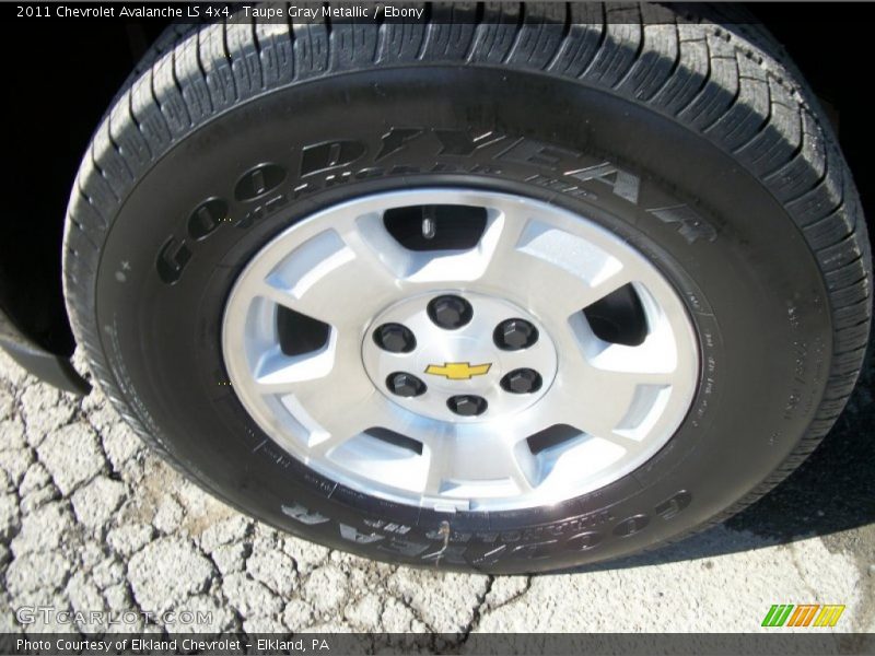 Taupe Gray Metallic / Ebony 2011 Chevrolet Avalanche LS 4x4