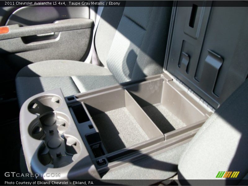 Taupe Gray Metallic / Ebony 2011 Chevrolet Avalanche LS 4x4
