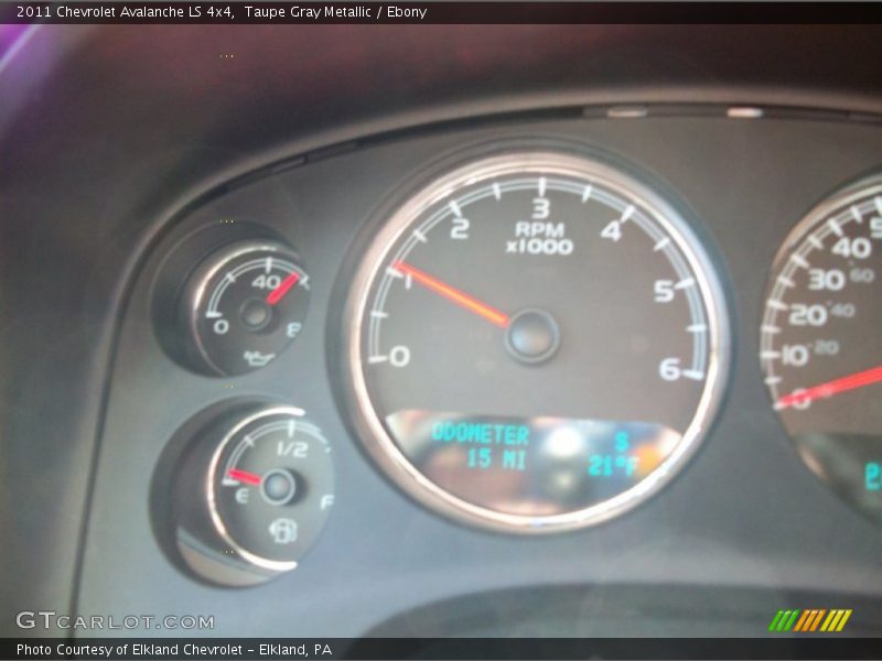 Taupe Gray Metallic / Ebony 2011 Chevrolet Avalanche LS 4x4