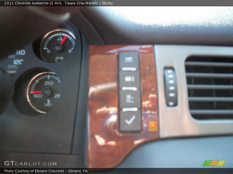 Taupe Gray Metallic / Ebony 2011 Chevrolet Avalanche LS 4x4