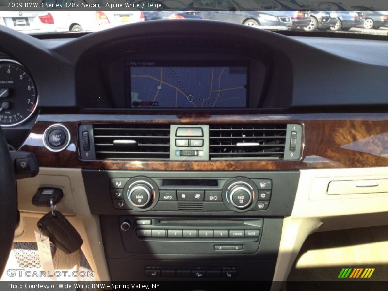 Alpine White / Beige 2009 BMW 3 Series 328xi Sedan