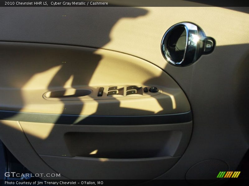 Cyber Gray Metallic / Cashmere 2010 Chevrolet HHR LS
