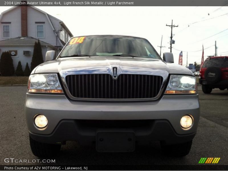 Light French Silk Metallic / Light Parchment 2004 Lincoln Aviator Ultimate 4x4