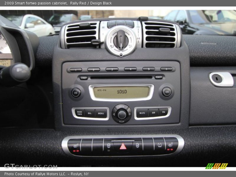 Audio System of 2009 fortwo passion cabriolet