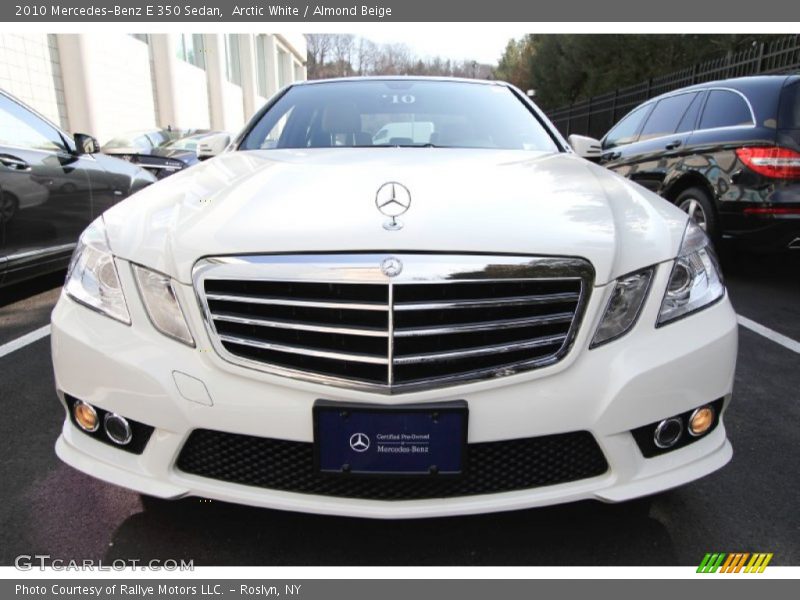 Arctic White / Almond Beige 2010 Mercedes-Benz E 350 Sedan