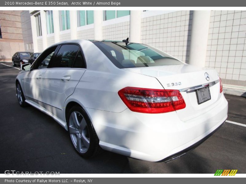 Arctic White / Almond Beige 2010 Mercedes-Benz E 350 Sedan