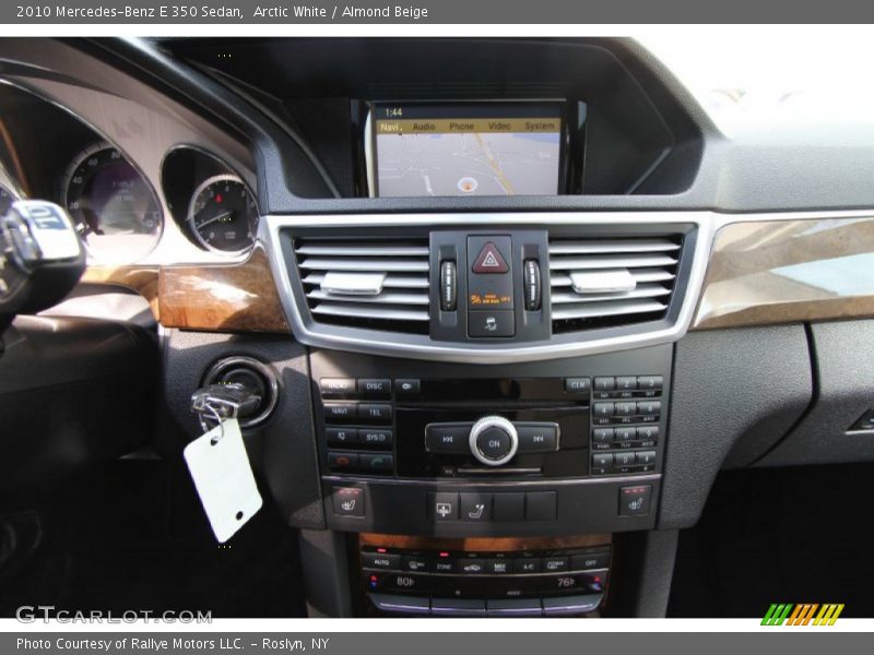 Arctic White / Almond Beige 2010 Mercedes-Benz E 350 Sedan