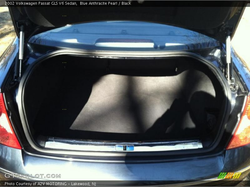 Blue Anthracite Pearl / Black 2002 Volkswagen Passat GLS V6 Sedan