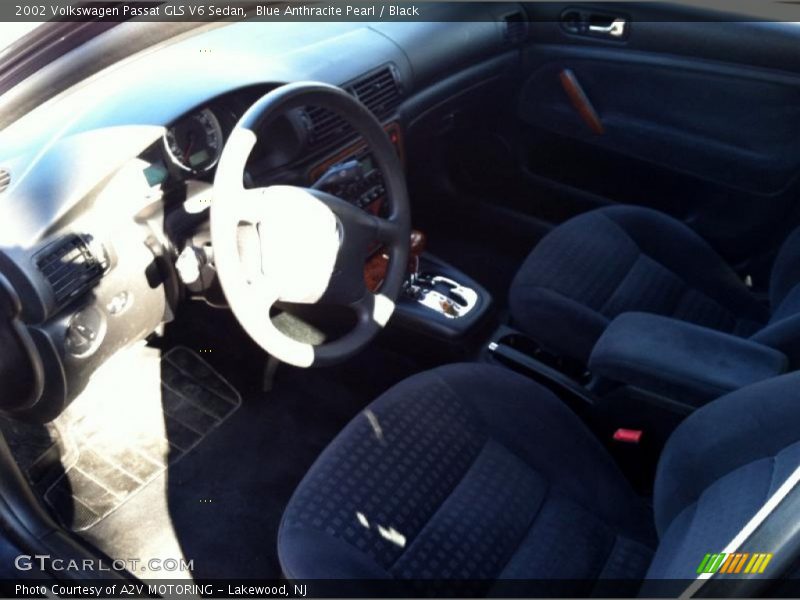 Blue Anthracite Pearl / Black 2002 Volkswagen Passat GLS V6 Sedan