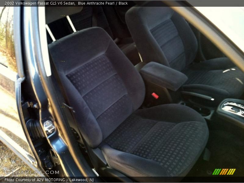 Blue Anthracite Pearl / Black 2002 Volkswagen Passat GLS V6 Sedan