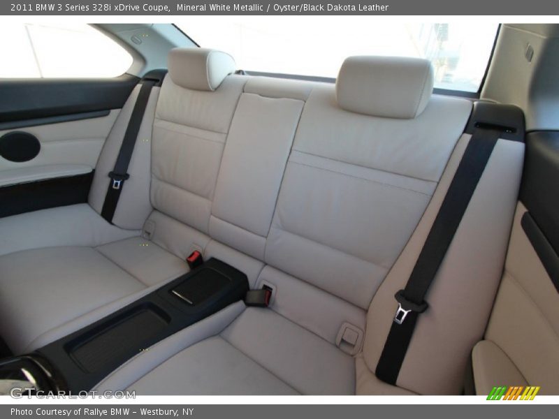 Mineral White Metallic / Oyster/Black Dakota Leather 2011 BMW 3 Series 328i xDrive Coupe