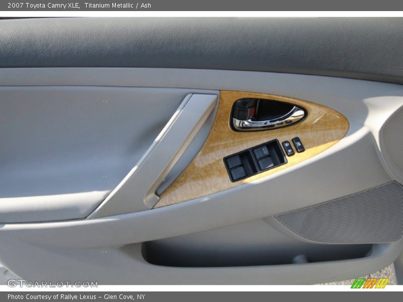Titanium Metallic / Ash 2007 Toyota Camry XLE