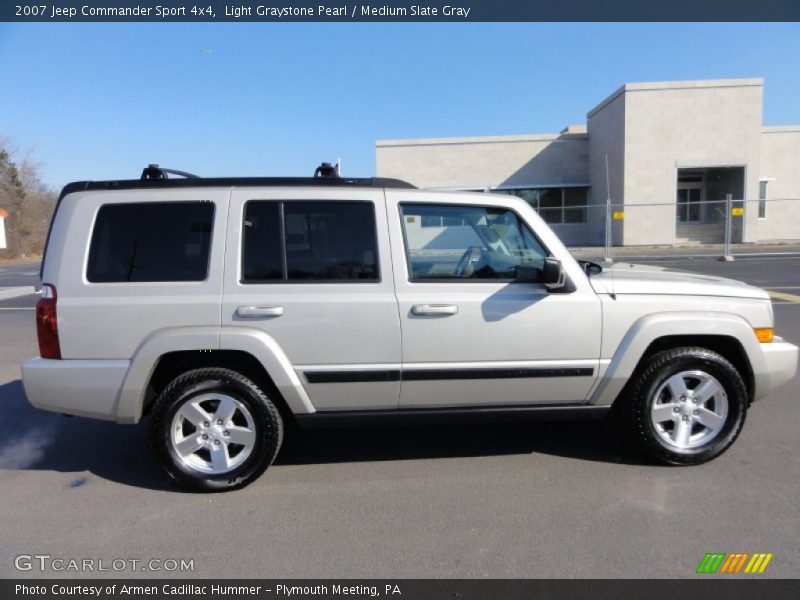 Light Graystone Pearl / Medium Slate Gray 2007 Jeep Commander Sport 4x4