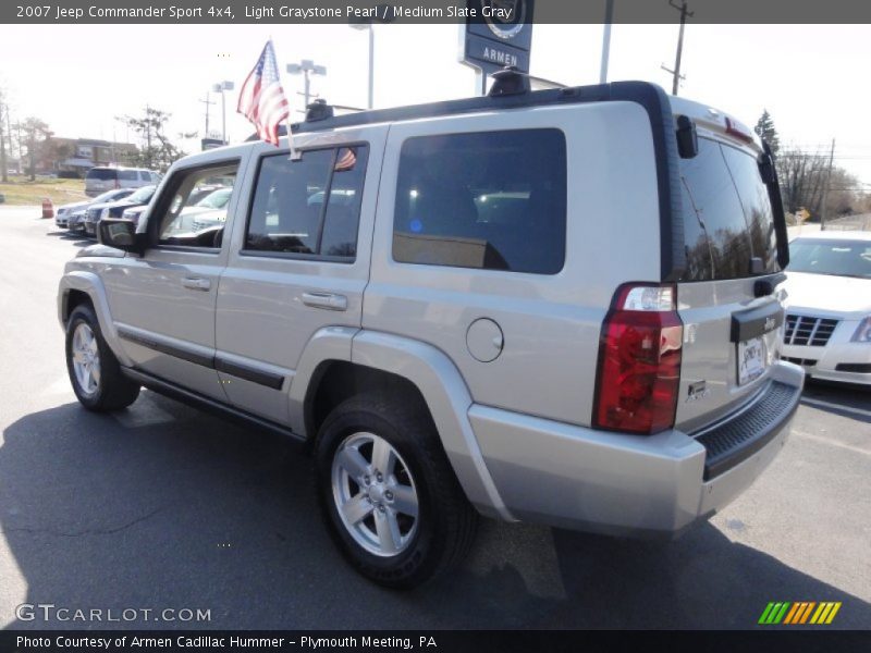 Light Graystone Pearl / Medium Slate Gray 2007 Jeep Commander Sport 4x4