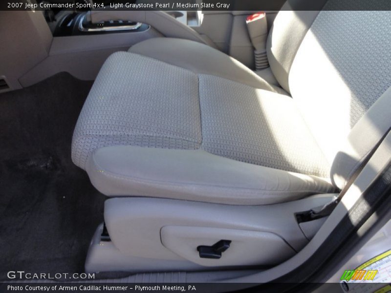 Light Graystone Pearl / Medium Slate Gray 2007 Jeep Commander Sport 4x4