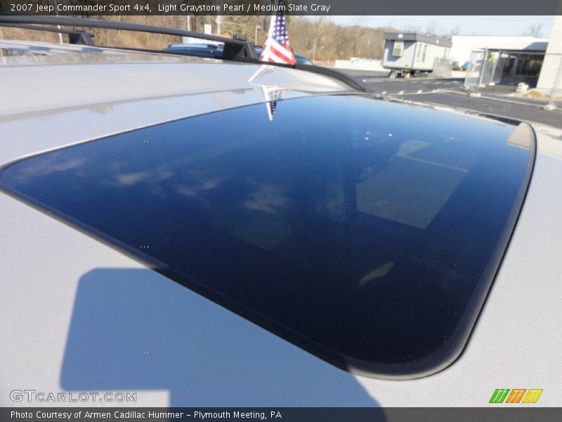 Light Graystone Pearl / Medium Slate Gray 2007 Jeep Commander Sport 4x4