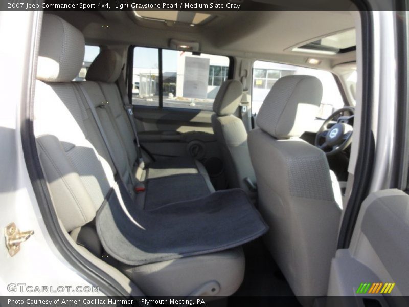 Light Graystone Pearl / Medium Slate Gray 2007 Jeep Commander Sport 4x4