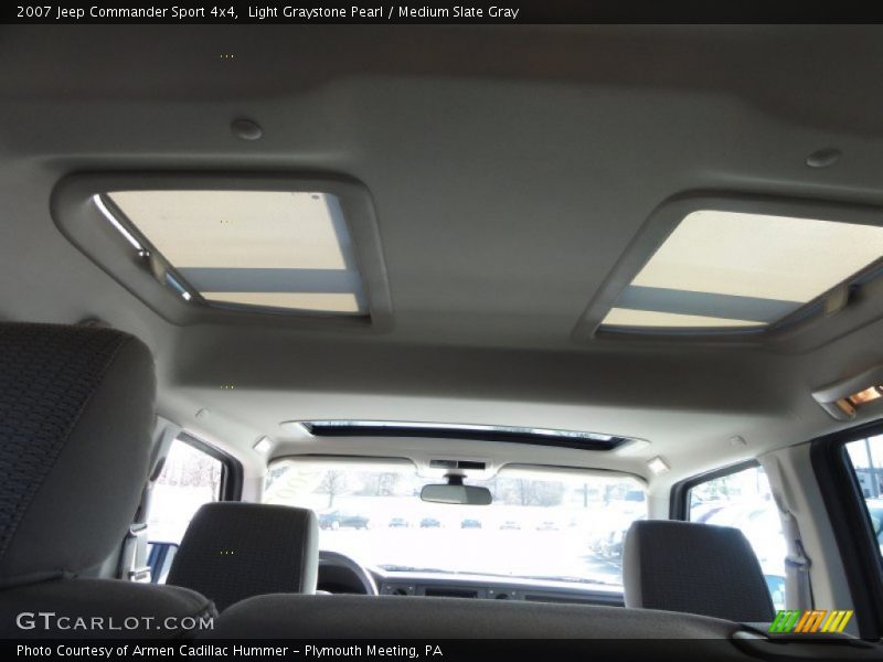 Light Graystone Pearl / Medium Slate Gray 2007 Jeep Commander Sport 4x4