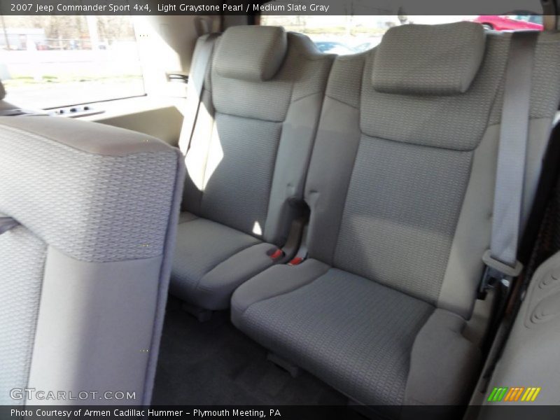 Light Graystone Pearl / Medium Slate Gray 2007 Jeep Commander Sport 4x4